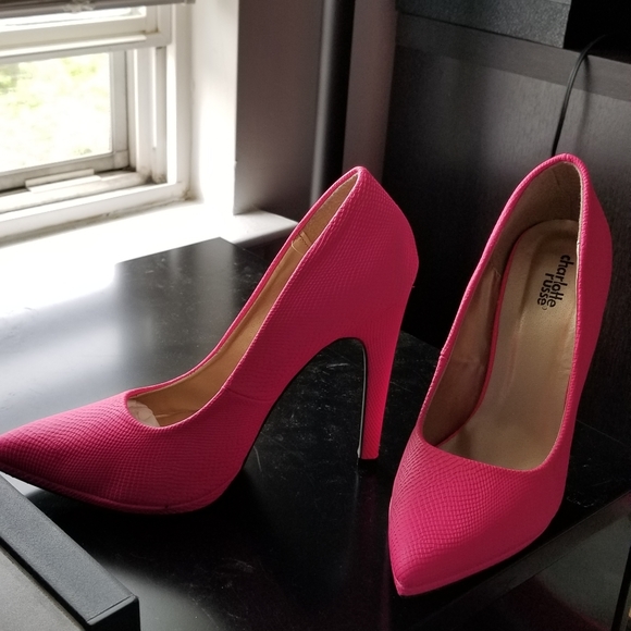 Pink heels - Picture 4 of 8